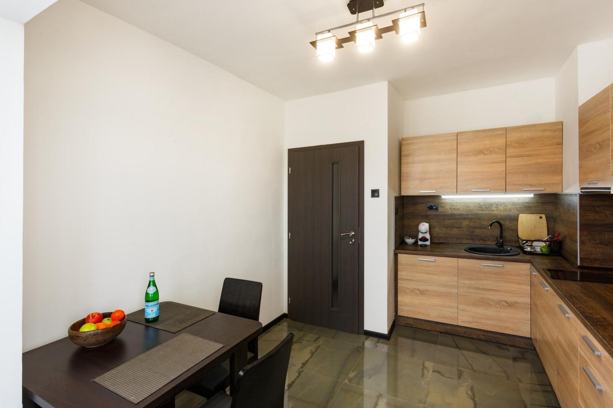 Victoria Apartment